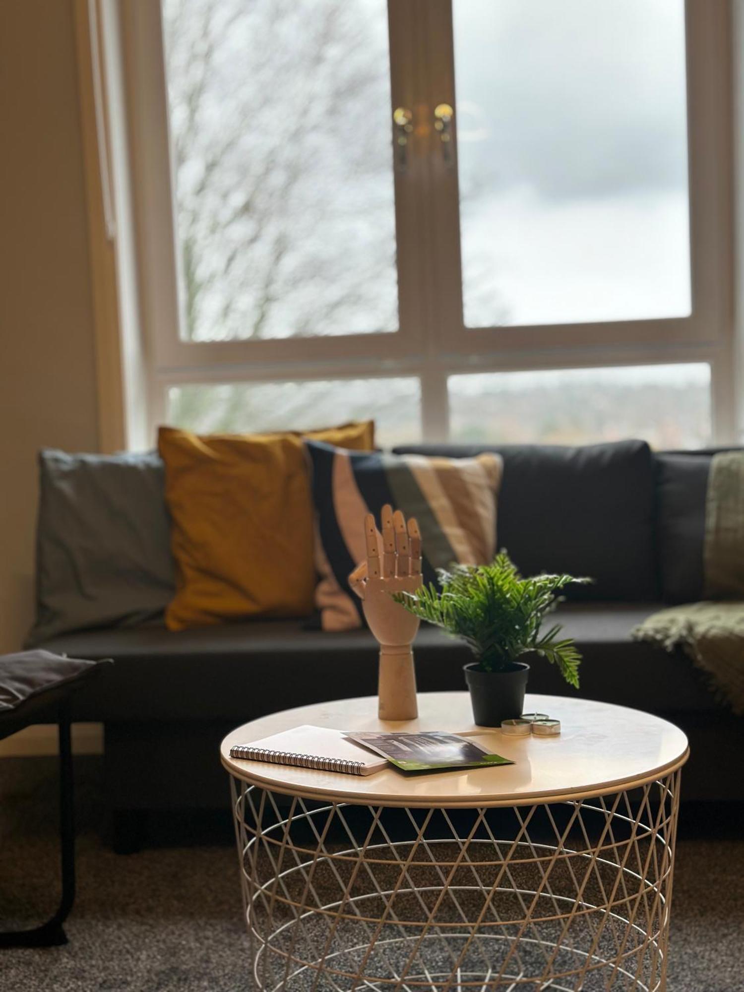Glasgow Modern Style Home , Separate Entrance Extérieur photo