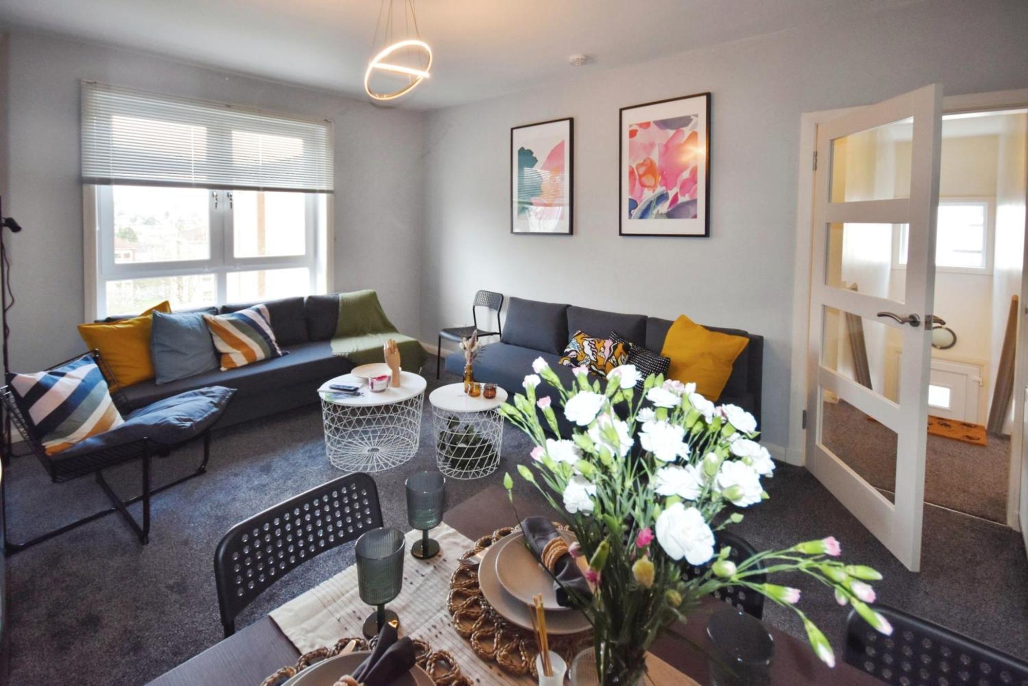Glasgow Modern Style Home , Separate Entrance Extérieur photo