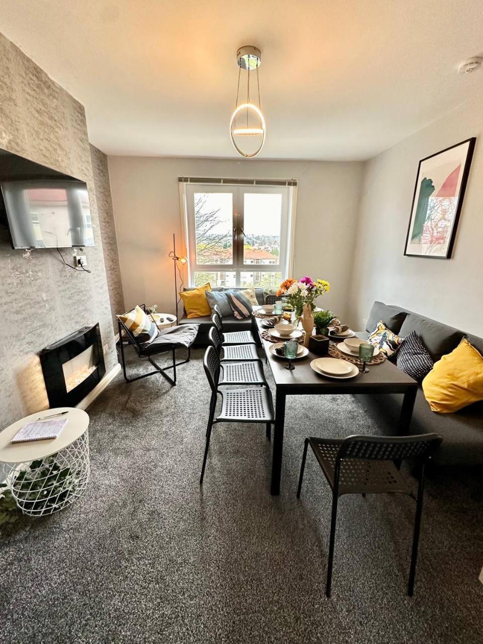 Glasgow Modern Style Home , Separate Entrance Extérieur photo